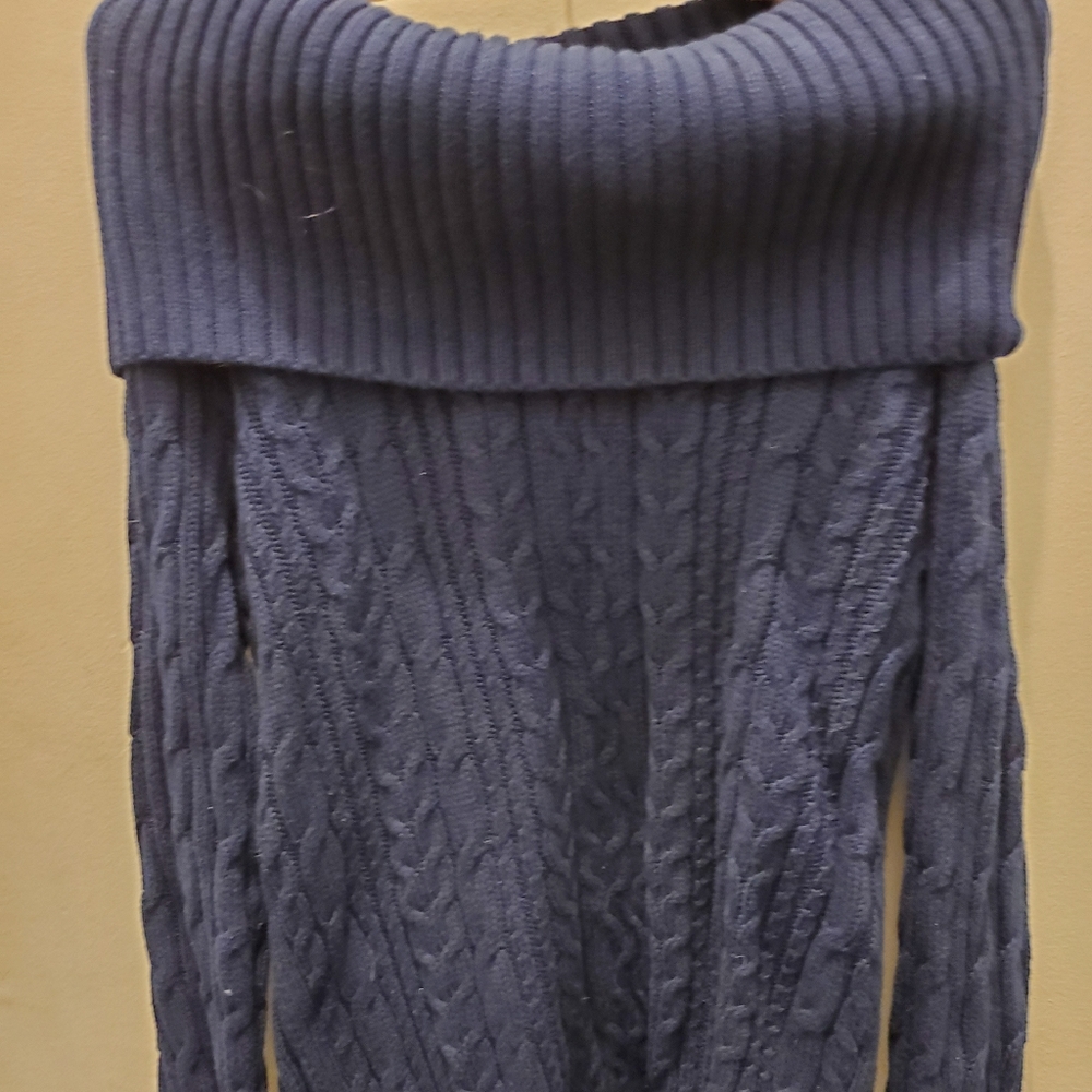 Cable knit Sweater